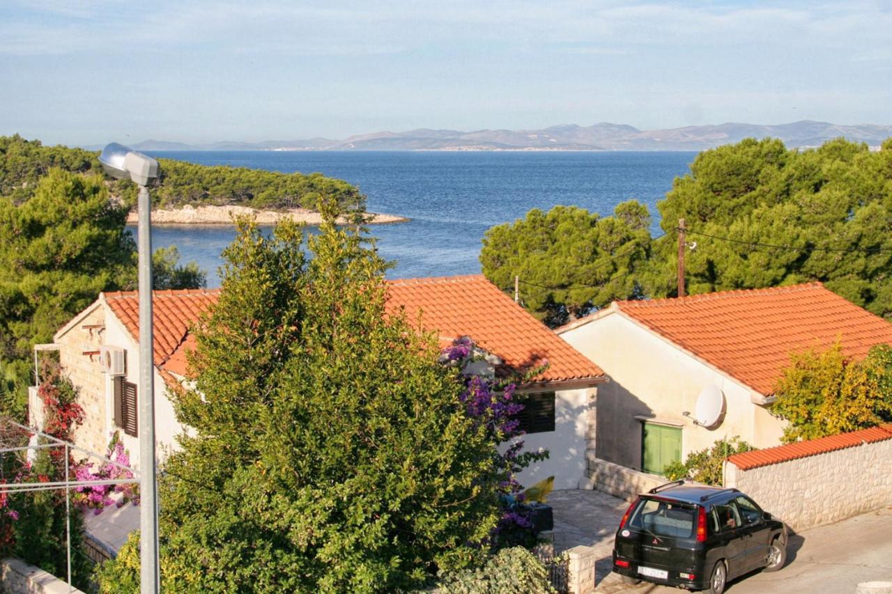 Apartments By The Sea Splitska, Brac - 2923 Postira Eksteriør bilde