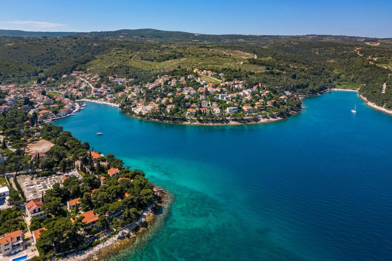 Apartments By The Sea Splitska, Brac - 2923 Postira Eksteriør bilde